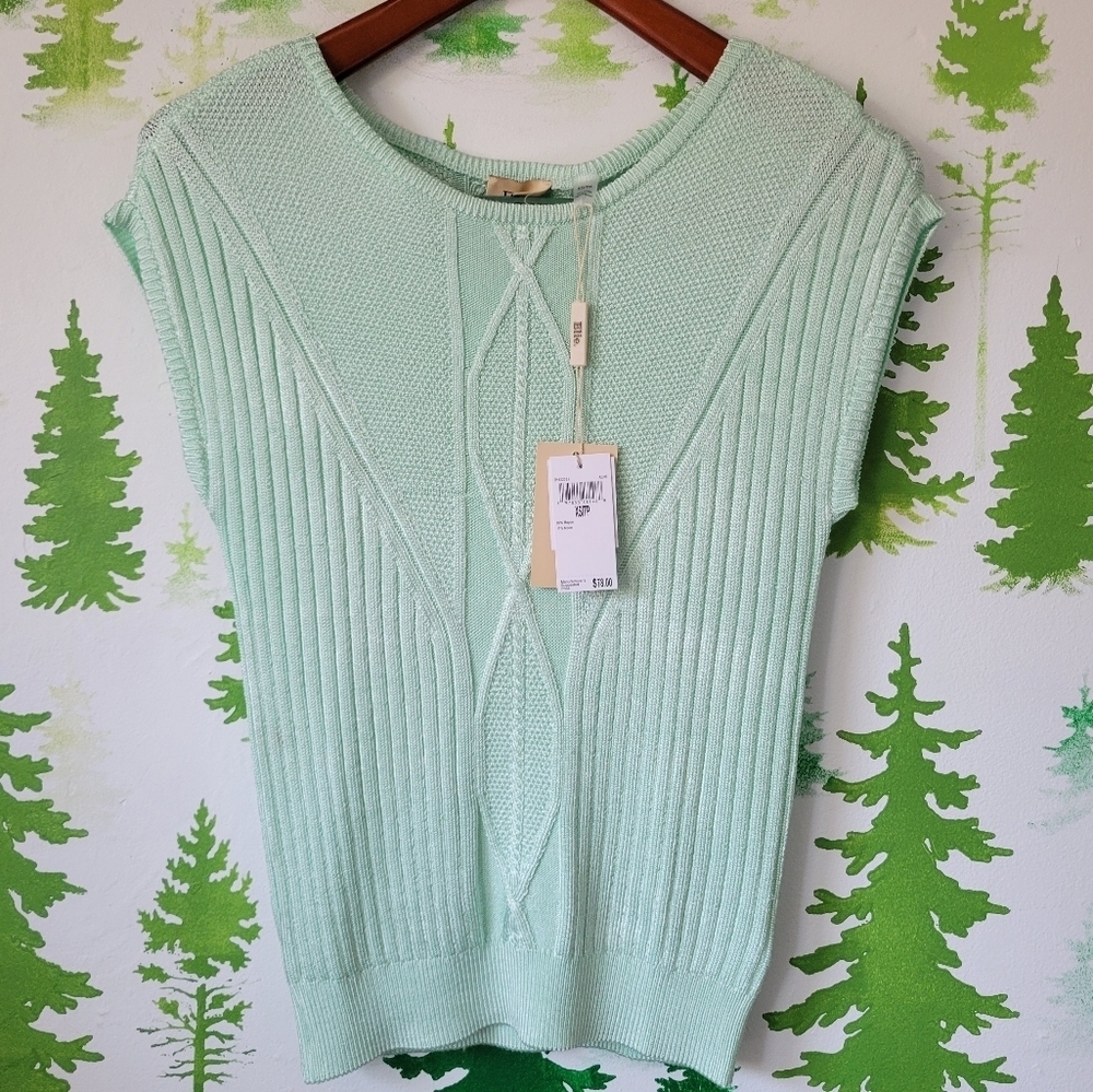 Elie Tahari Mint Green Sleeveless Sweater.